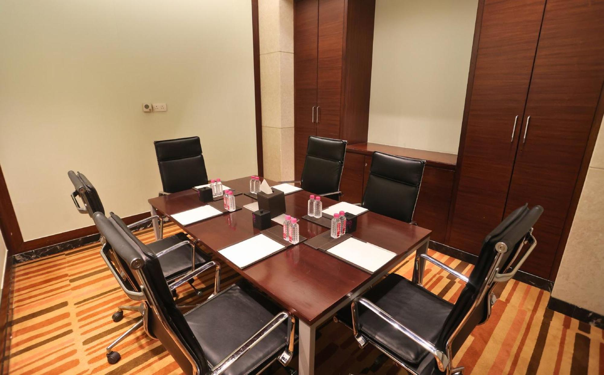 Intercontinental Jaipur Tonk Road By Ihg Hotell Exteriör bild